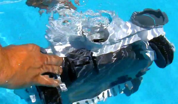 Cómo elegir el mejor robot limpiafondos de piscina? - Vestatex